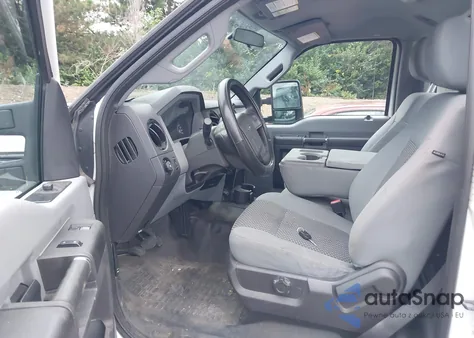 2014 Ford F350 Super Duty z USA, uszkodzony, nr VIN 1FTBF3B65EEB53963